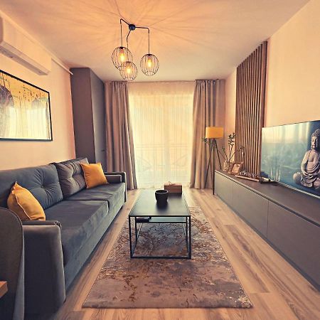 Panoramic Forest View Apartment Dumbravita  Extérieur photo