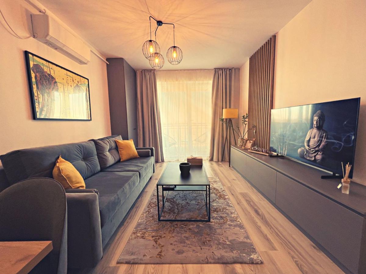 Panoramic Forest View Apartment Dumbravita  Extérieur photo