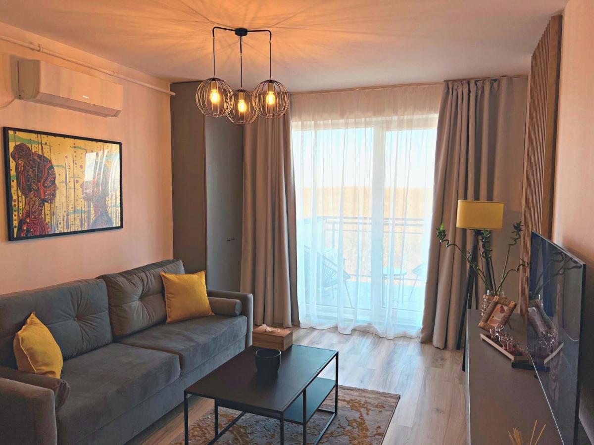 Panoramic Forest View Apartment Dumbravita  Extérieur photo