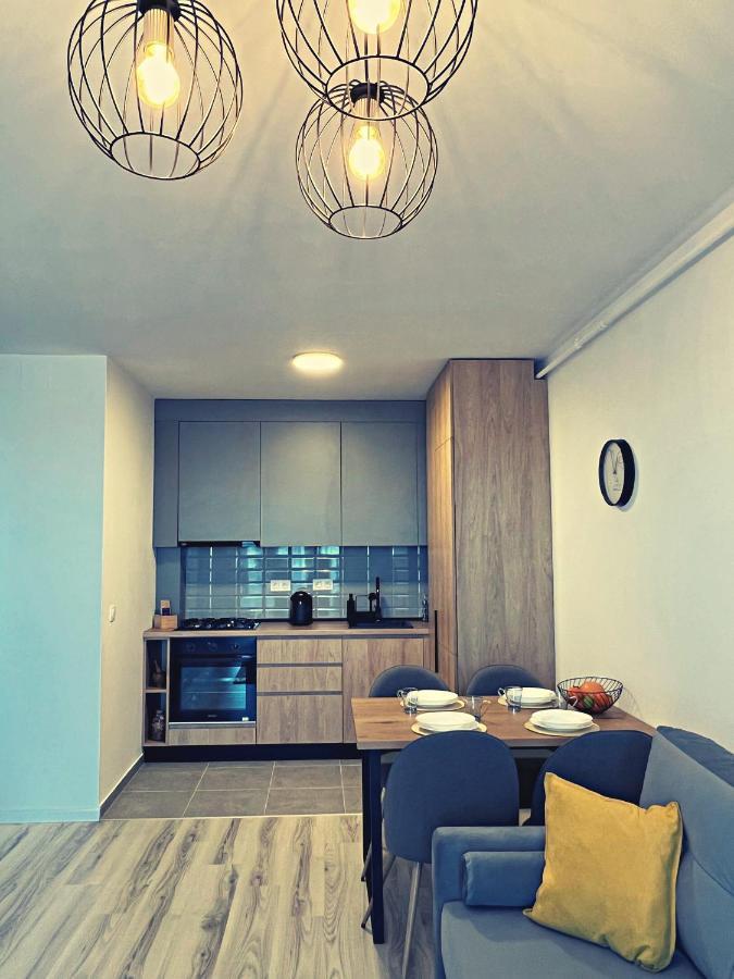 Panoramic Forest View Apartment Dumbravita  Extérieur photo