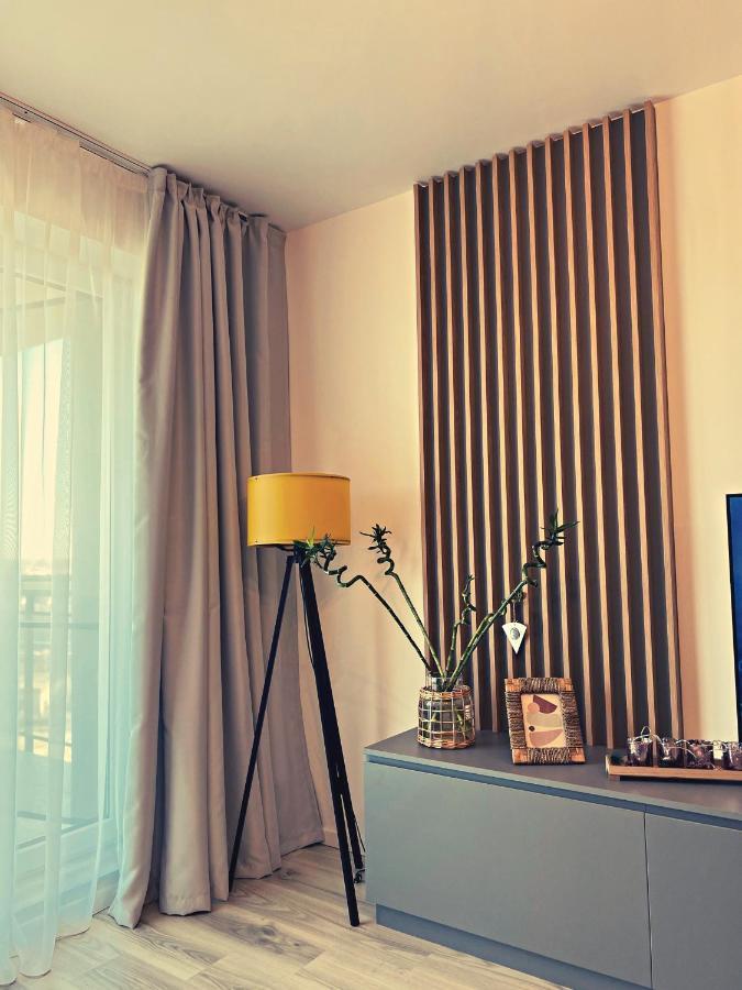 Panoramic Forest View Apartment Dumbravita  Extérieur photo